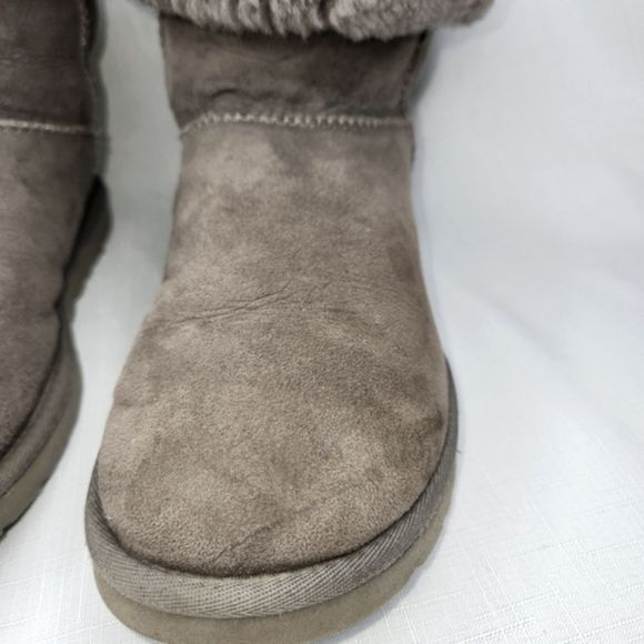 UGG Gray Winter & Rain Boots Sheepskin Women’s 8 - Picture 5 of 13